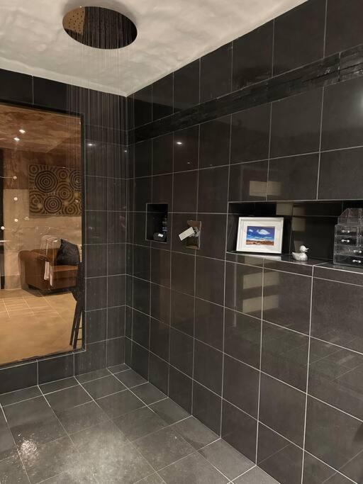 Appartamento Cozy Cave Coober Pedy Esterno foto